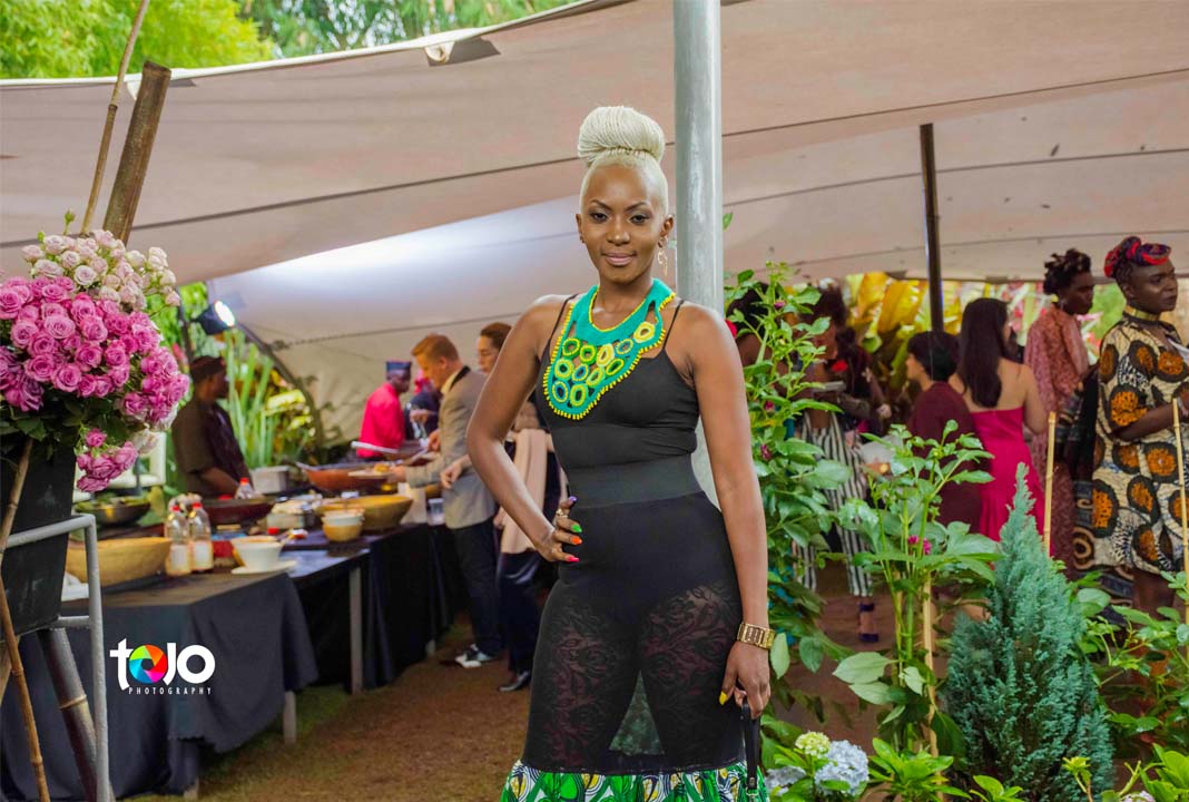 Fashion High Tea 2018: Mmmh what do you think about this outfit by this lovely lady. Comment down below. 