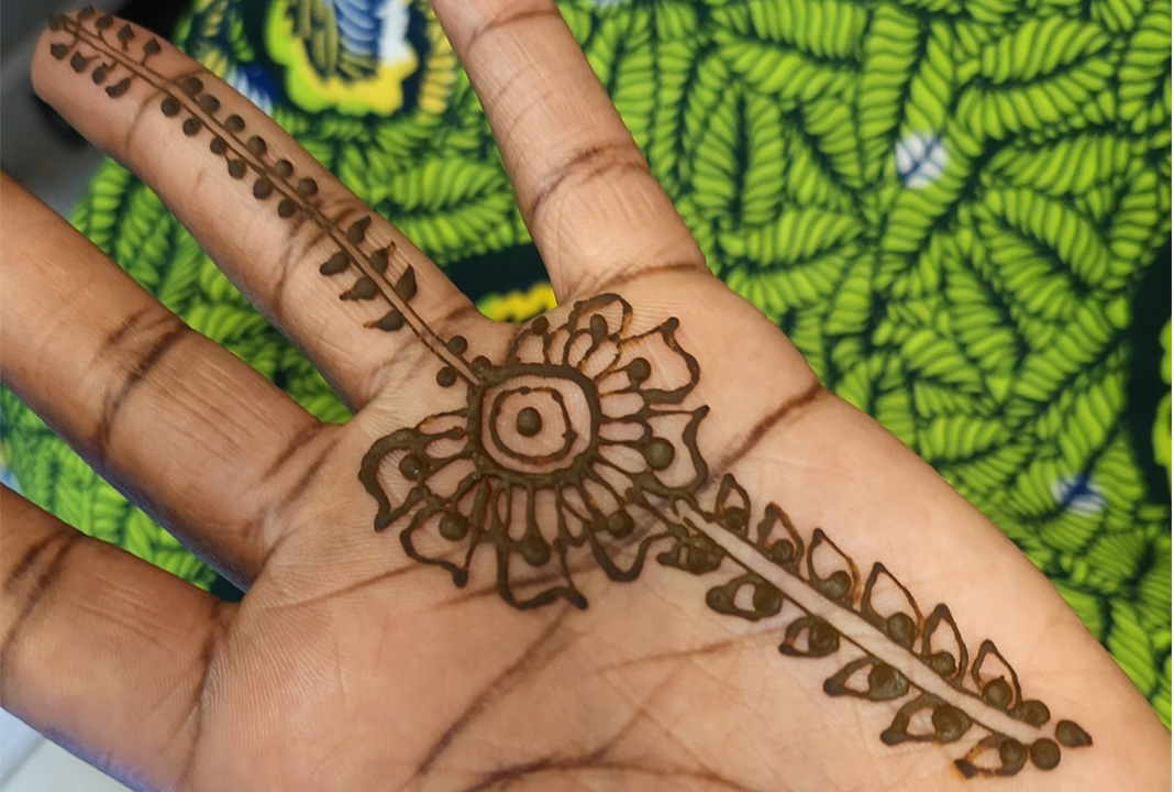 Henna gives you the freedom to express yourself in an artistic and bold way