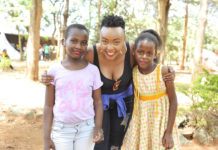Simama na mtoto kids